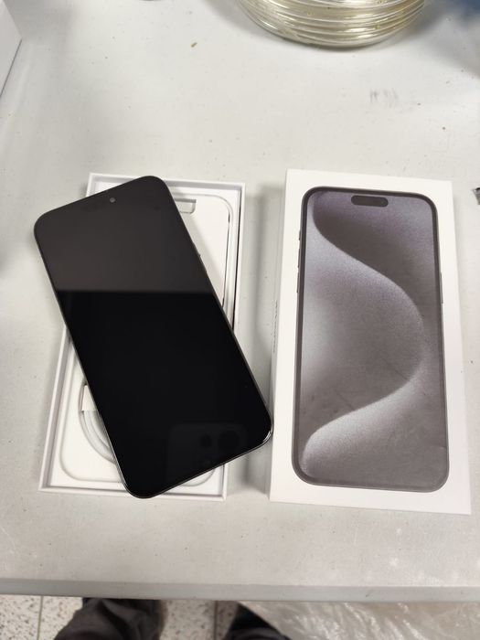 iPhone 15 Pro max - Ler descrição