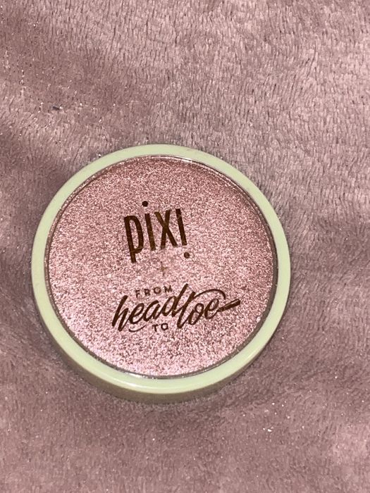 Pixie glowy powder wednesday