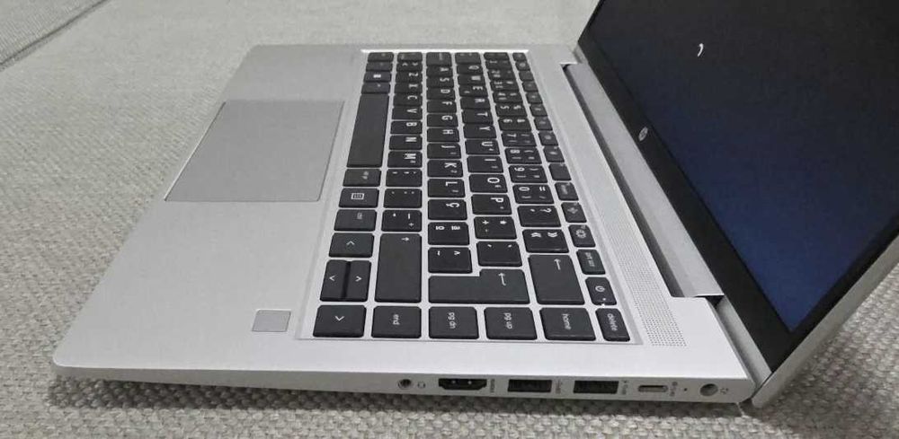 HP 445 G8, AMD RYZEN 3, Ssd, 16G ram