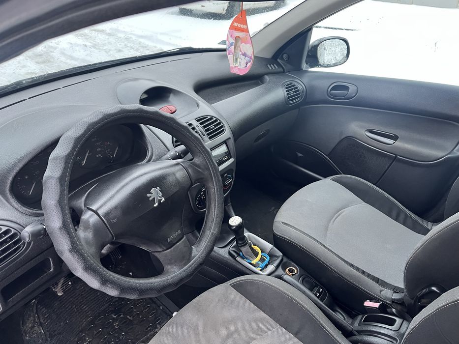 Peugeot 206 2006 год
