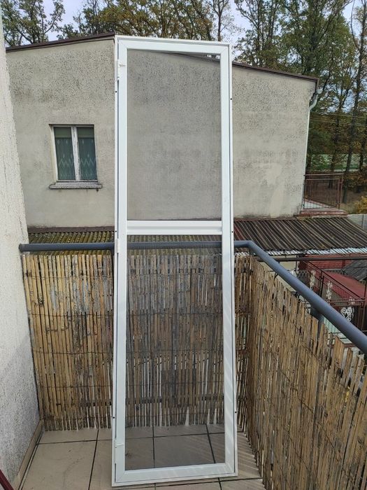 Moskitiera drzwiowa
