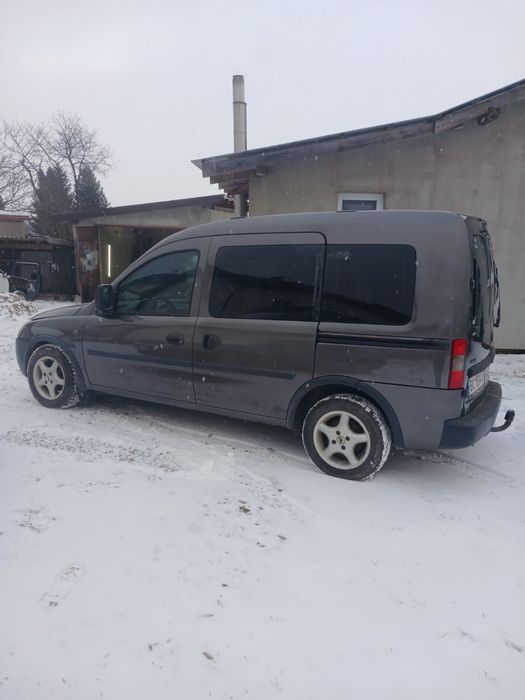 opel combo 2004/1.6 бензин