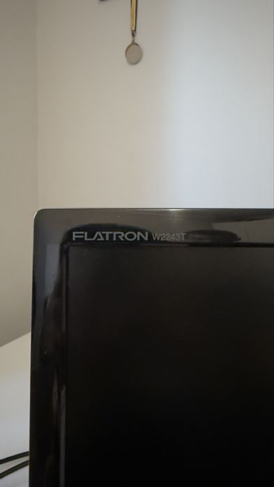 Монітор LG Flatron w2243t