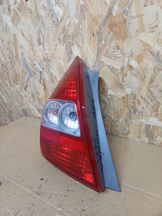 Задній лівий  ліхтарстоп фонарь Honda Jazz Хонда джаз Лівий