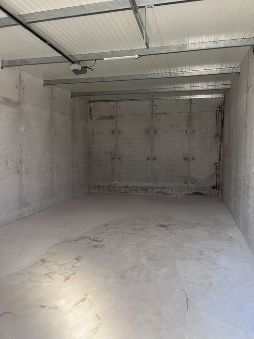 Box fechada com 42m2