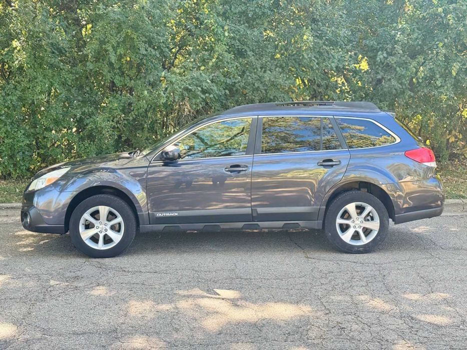 Subaru Outback Limited      2013