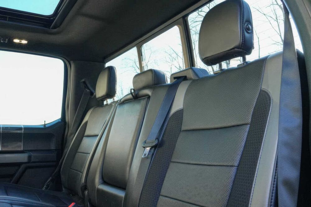 Ford F-150 Raptor      2017