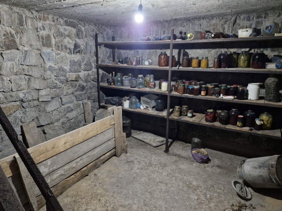 Продам 53 сотки землі у с. Федорівка Фастівський р.н Київскої обл. по ціні 350$/сотка