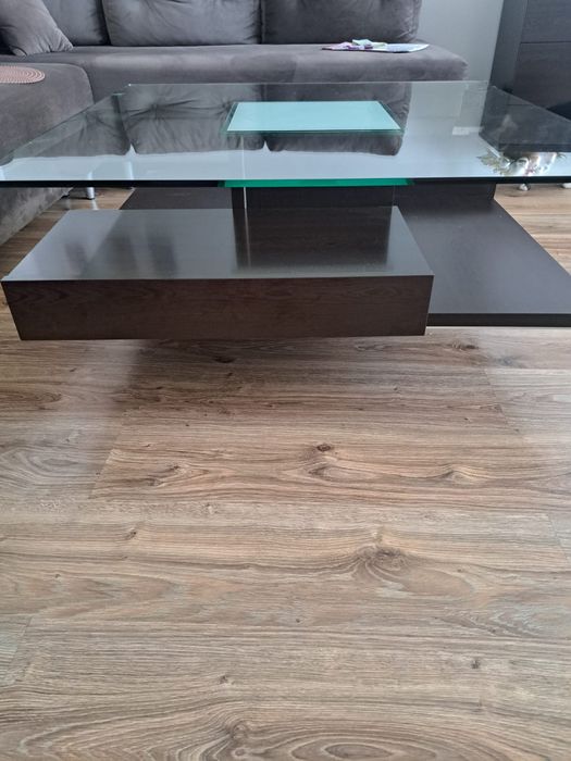 Ława ze szklanym blatem i szufladami