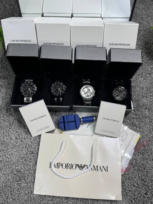 Годинник чоловічий Emporio Armani срібний чорний сталевий з коробкою | Годинник Армані на руку