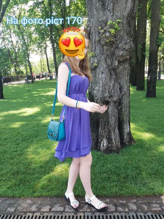 Сукня з вишивкою