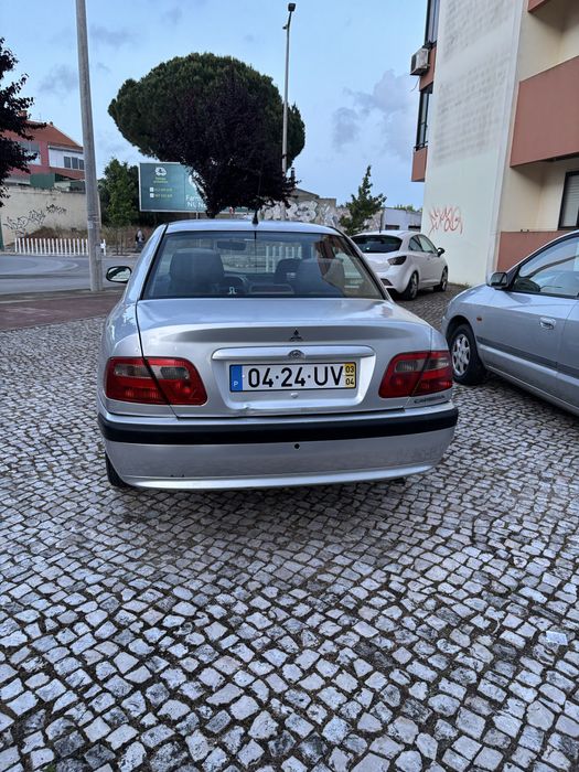 Mitsubishi carisma