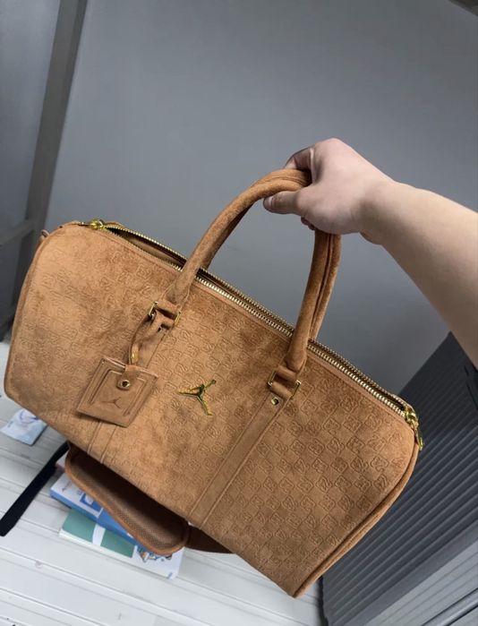Дорожня сумка Air Jordan Monogram Duffle Bag коричнева замша ОРИГІНАЛ