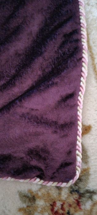 Наволочки,подушки на диван.