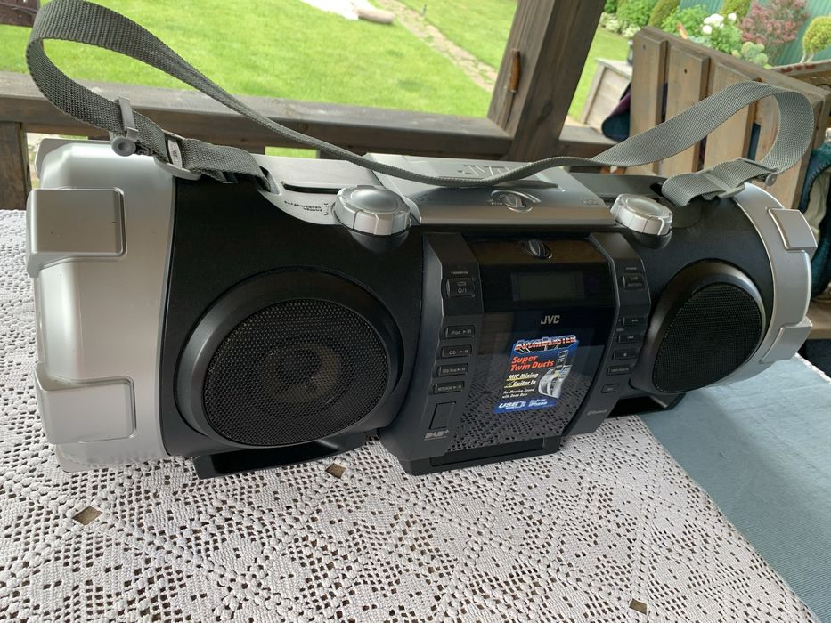 Бумбокс JVC RV- NB100 B