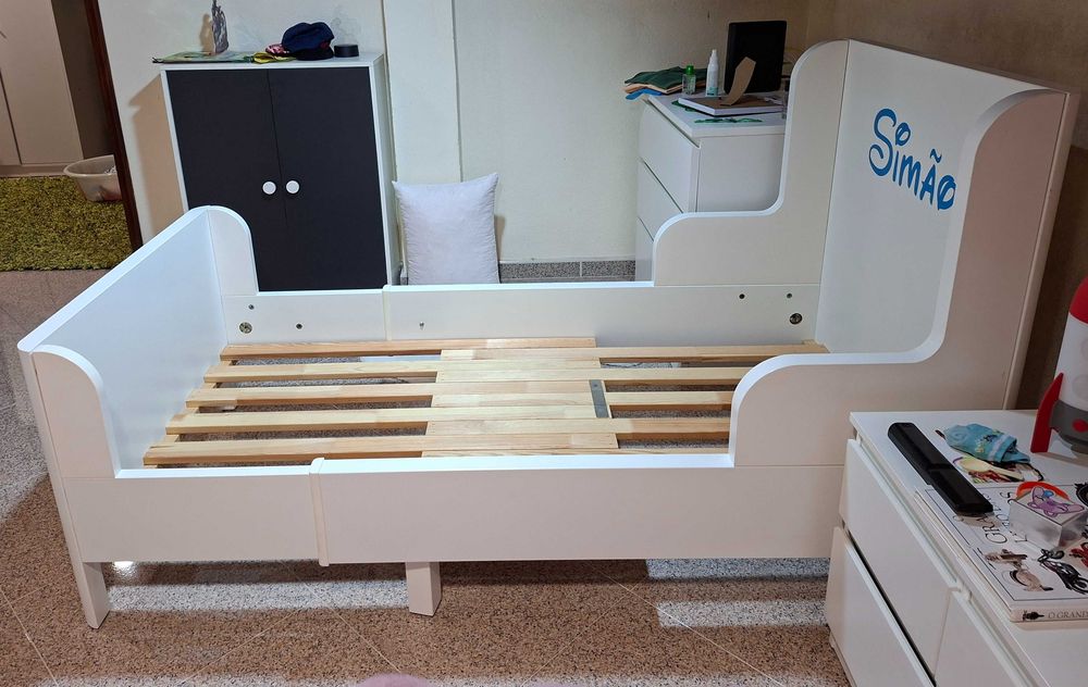 Cama de criança ikea