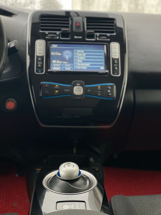 Nissan Leaf 2013 24 kWH