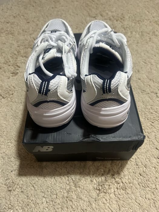 Sapatilhas novas New Balance 530