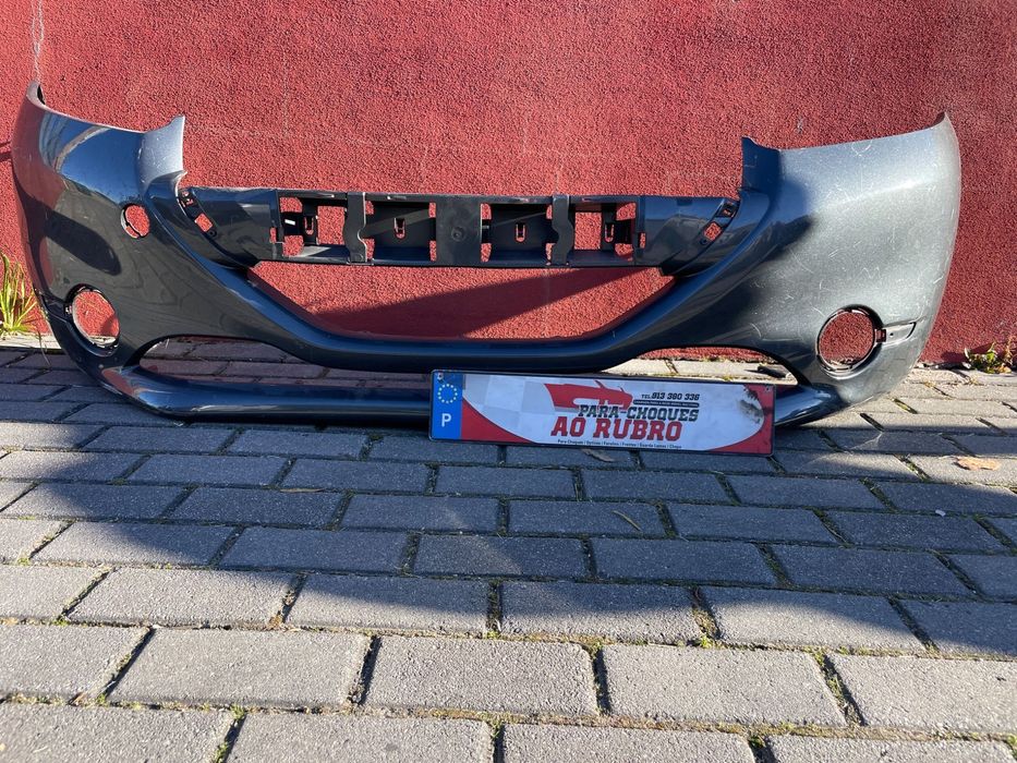 Parachoque peug 208