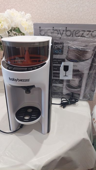 Машинка для приготування суміші Baby Brezza