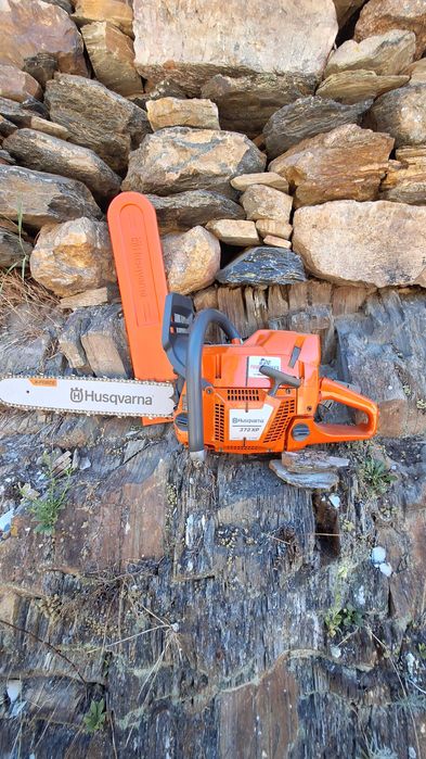 Husqvarna 372 XP e 365 X-TORQ e serra a bateria