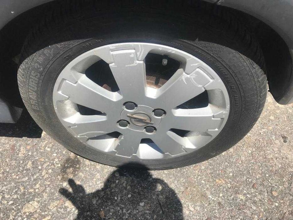 Opel corsa C 12 16 V Ano 2004