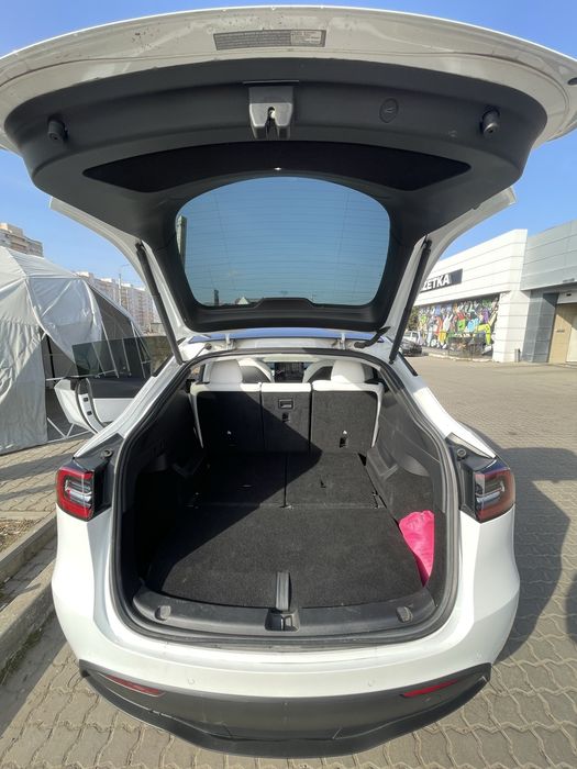 Tesla Model Y 2021