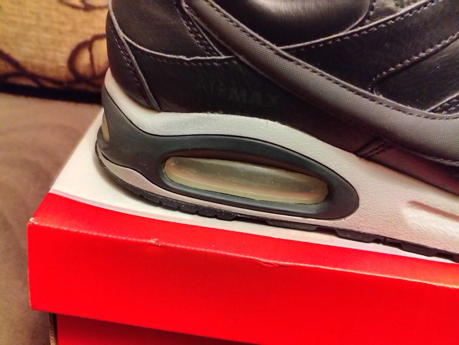 Шкіряні кросівки NIKE AIR MAX COMMAND EUR42/27.5CM