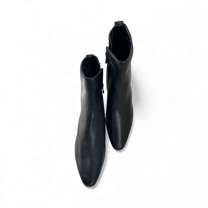 Женские кожаные ботинки ботильоны Clarks p 40