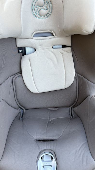Cadeira Auto Cybex Sirona com Base Rotativa – Como Nova | Pouco Uso