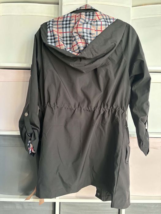 nowa kurtka Burberry M