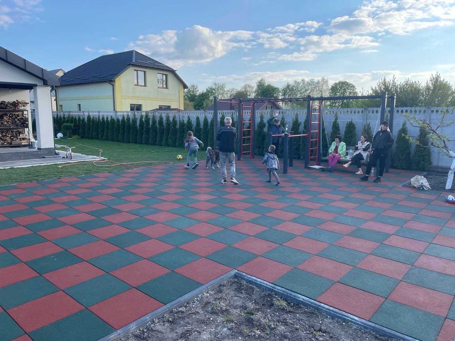 Гумова плитка. Гумове покриття. Резинова плитка, Гума. Резина.