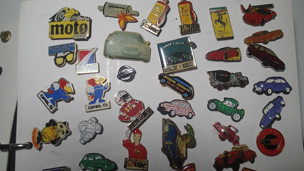 Pins antigos Automobilia