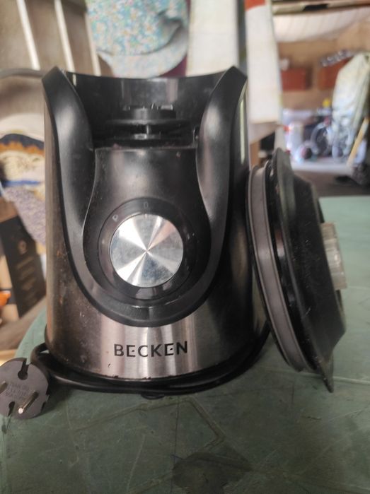 Máquina de liquidificador Becken usado