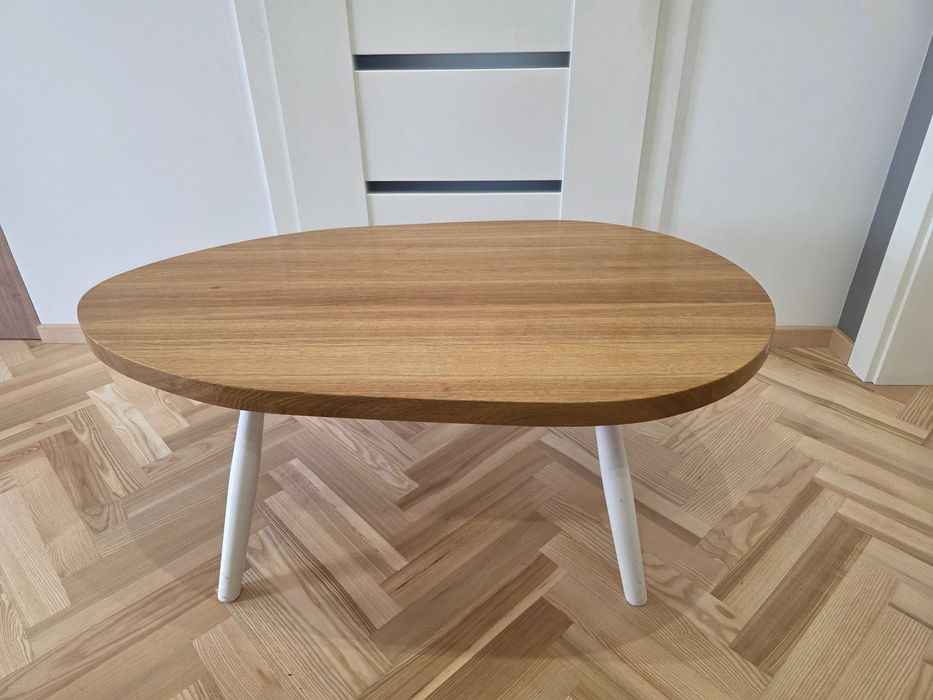 Dębowy stolik kawowy - olejowany