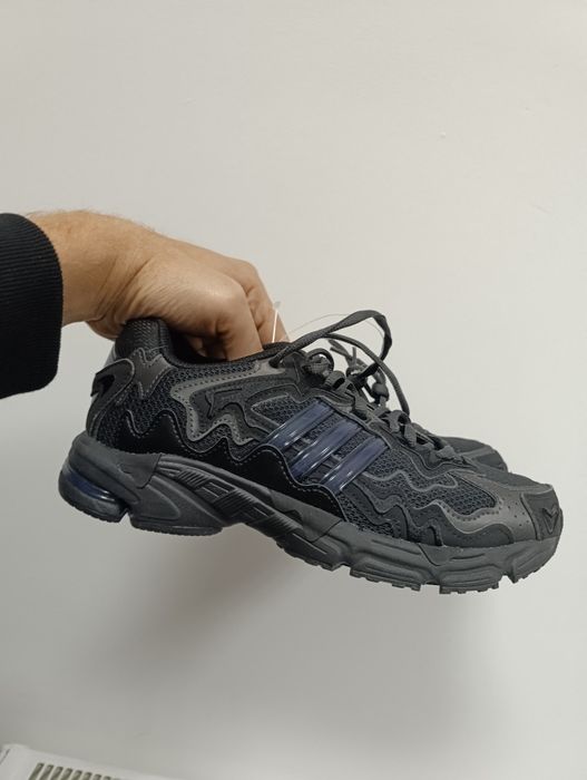 Buty Adidas Bad Bunny x Response CL 'Triple Black' ID0805 rozmiar 40 2/3