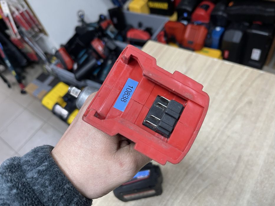 Milwaukee M18 гайковерт Мілвокі 300Нм