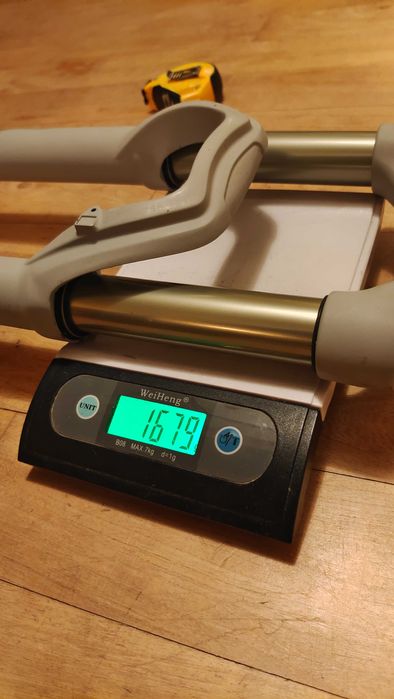 Fox 32 120mm Boost 1678g stan idealny