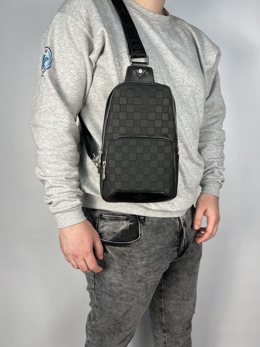 Мужская сумка через плечо Louis Vuitton/ Сумка-слинг/Чоловіча сумка