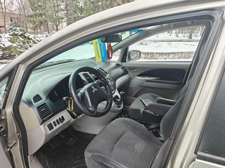Mitsubishi Grandis 2.4 газ/бензин