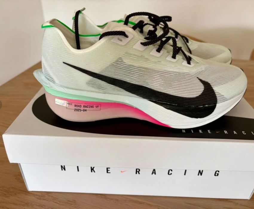 Nike Vaporfly next 4% (Novas)
