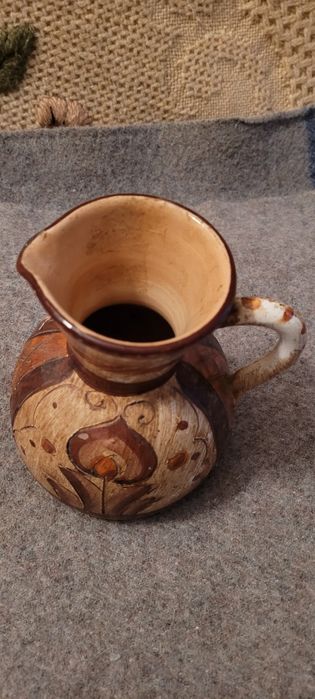 Ceramiczny dzbanek 15 cm.