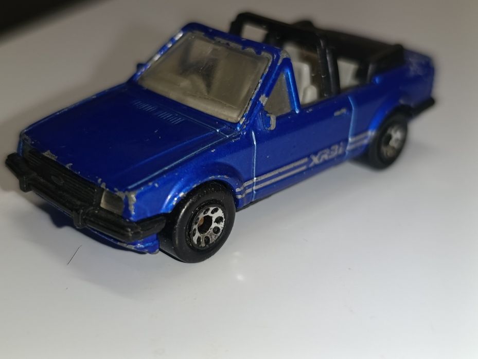 Miniatura Matchbox Ford Escort XR3i
