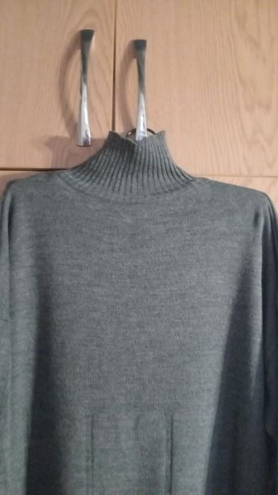 Продам платье, новое,ог 120,дл рукава от горла 73,дл изделия 118