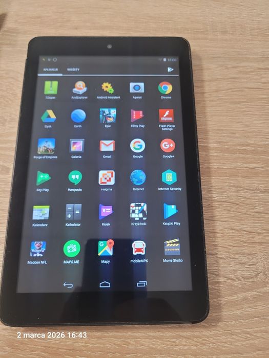 Tablet Dell Venue 8 3830 oraz Samsung  SM-T230NU