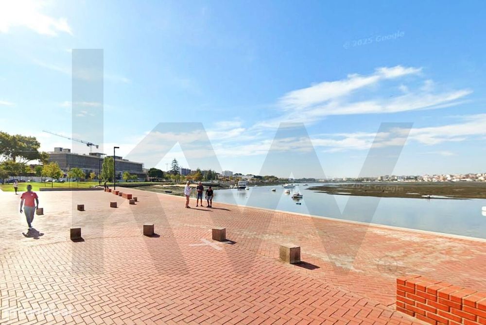 Apartamento T2, -  Quinta da Trindade - SEIXAL