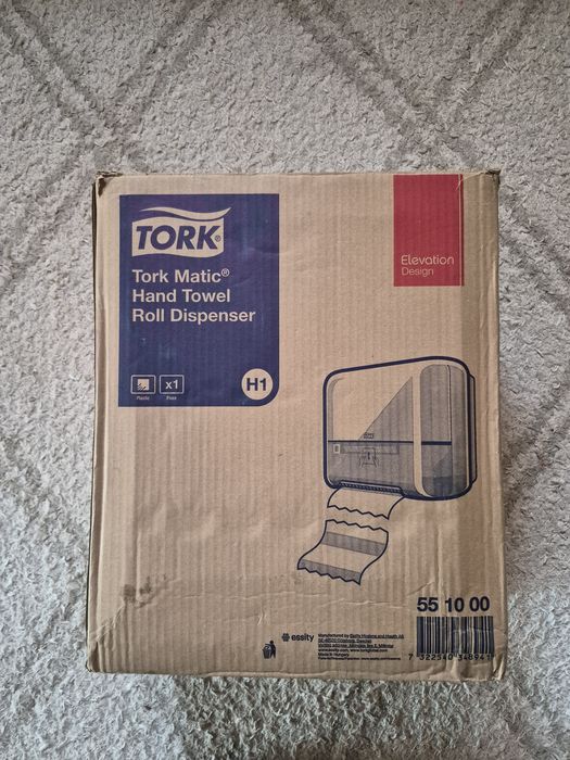 Dozownik ręczników papierowych tork matic 551000