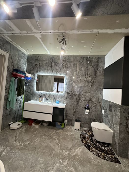 Продам дом Безлюдовка.С ремонтом.