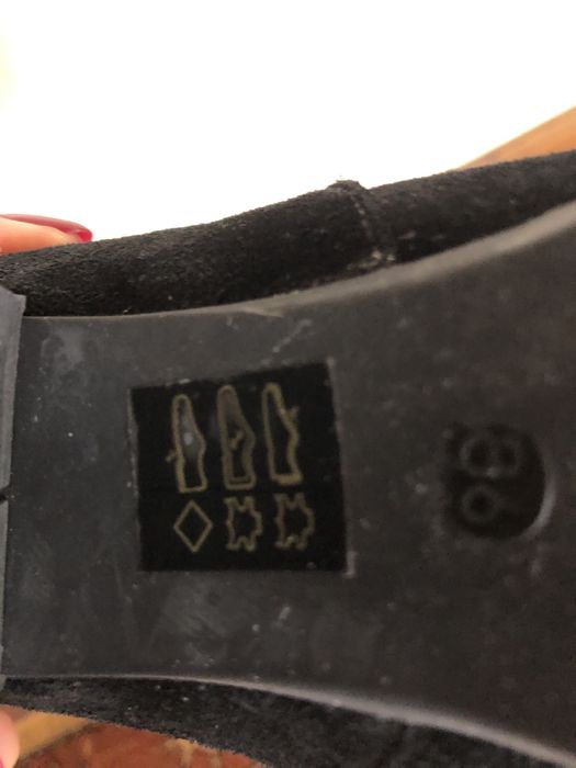 Botins pretos camurça senhora