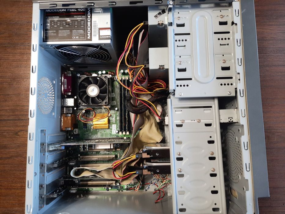 Komputer stacjonarny